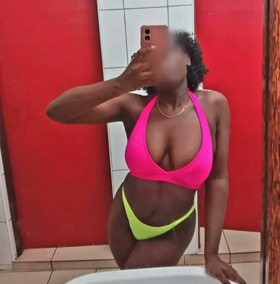 Emanuela, 30 anni