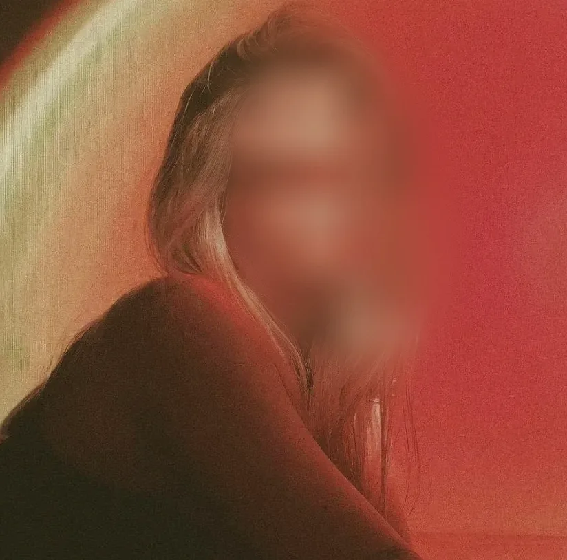 Yasmine, 23 anni
